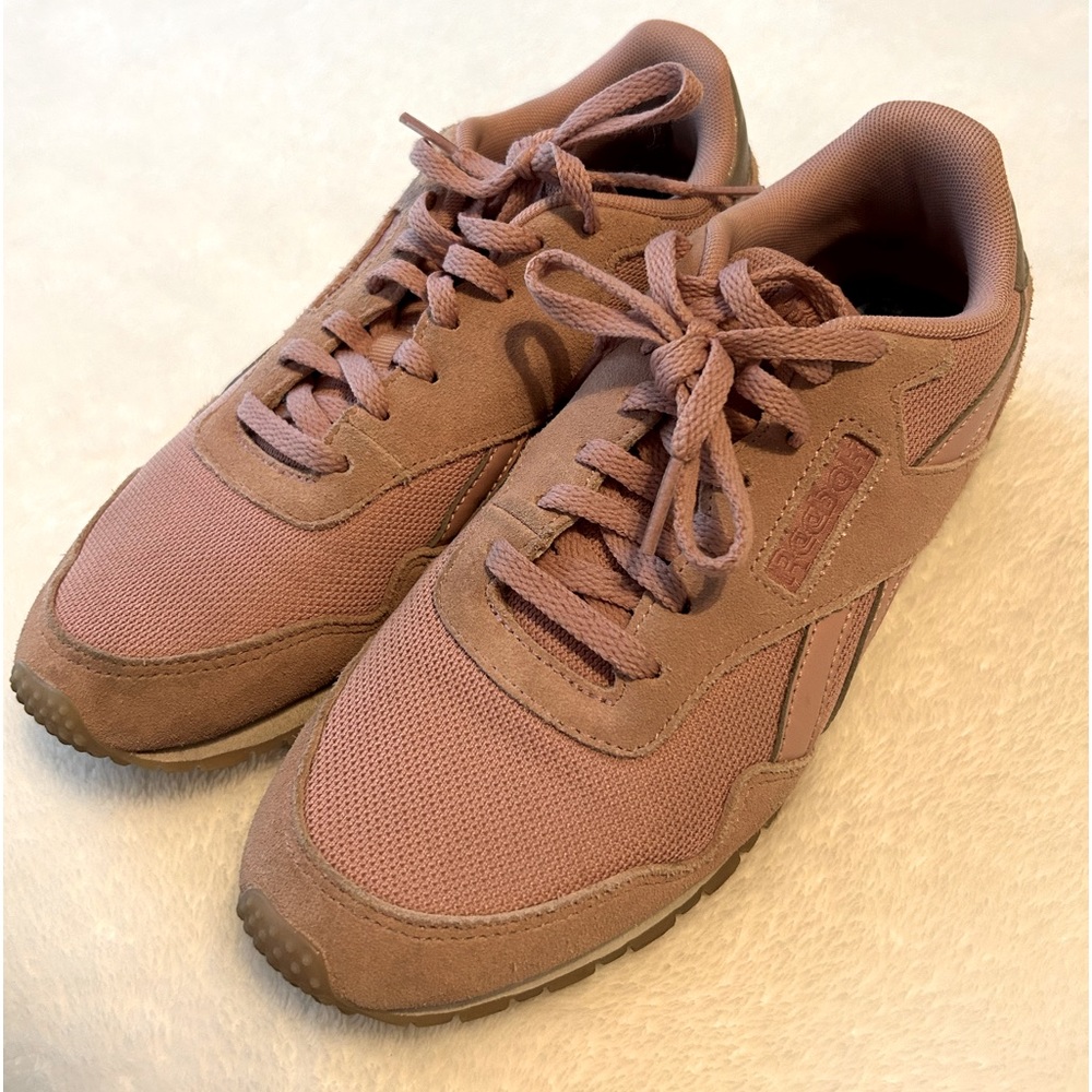 Reebok Sneakers 👟